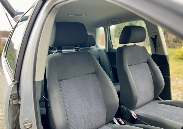 Volkswagen Polo cena 7490 przebieg: 214000, rok produkcji 2004 z Wołów małe 326